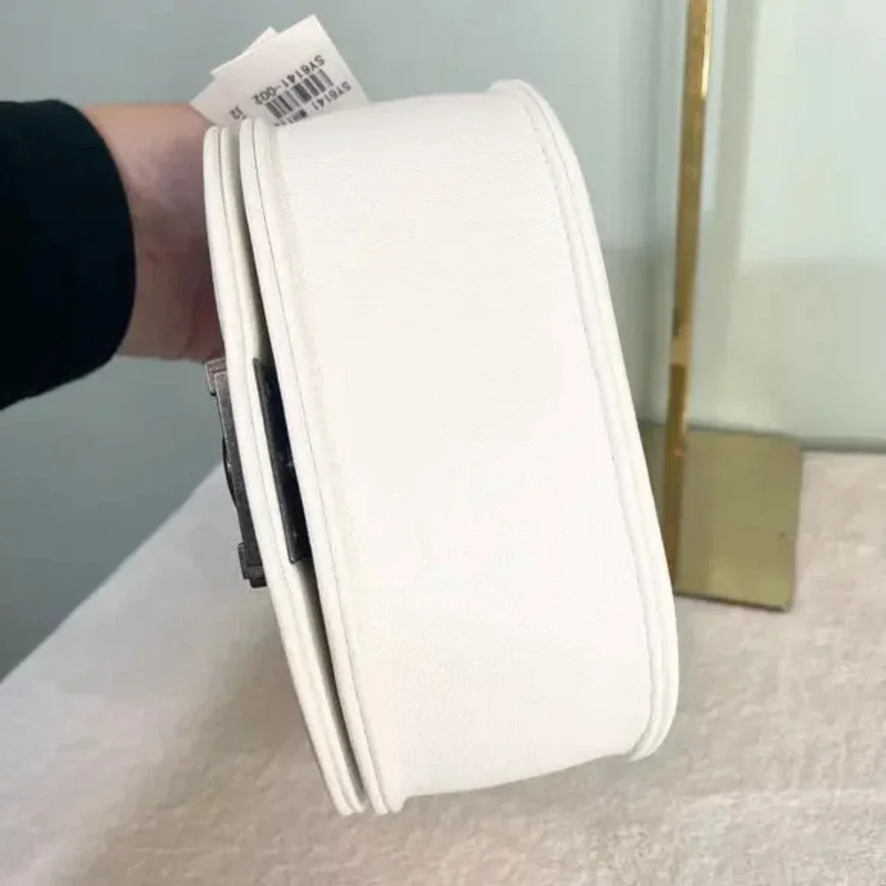 White Hardshell Quilted Convertible Shoulder Crossbody Bag Faux Leather NWT - Picture 4 of 8